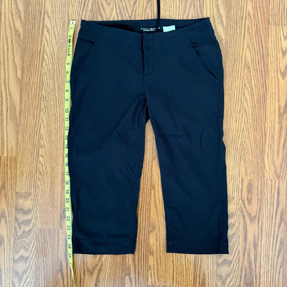 Women’s Columbia Omni-Shield Black capri, outdoor, hiking Size 2